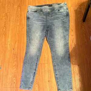 Torrid Women's Faded Blue Skinny Jeans